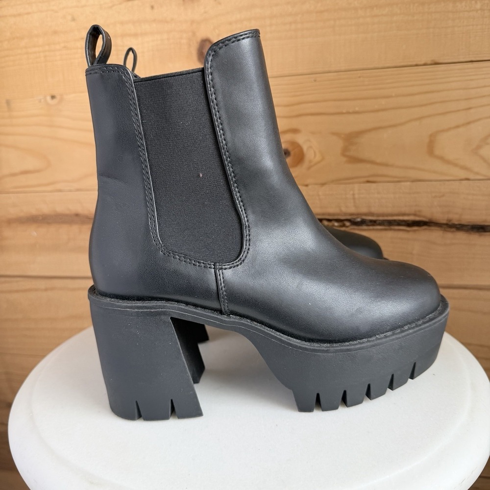 Steve Madden Girl Chunky Platform Boots 5.5 Punk Chelsea Pull On‎ Black Granite